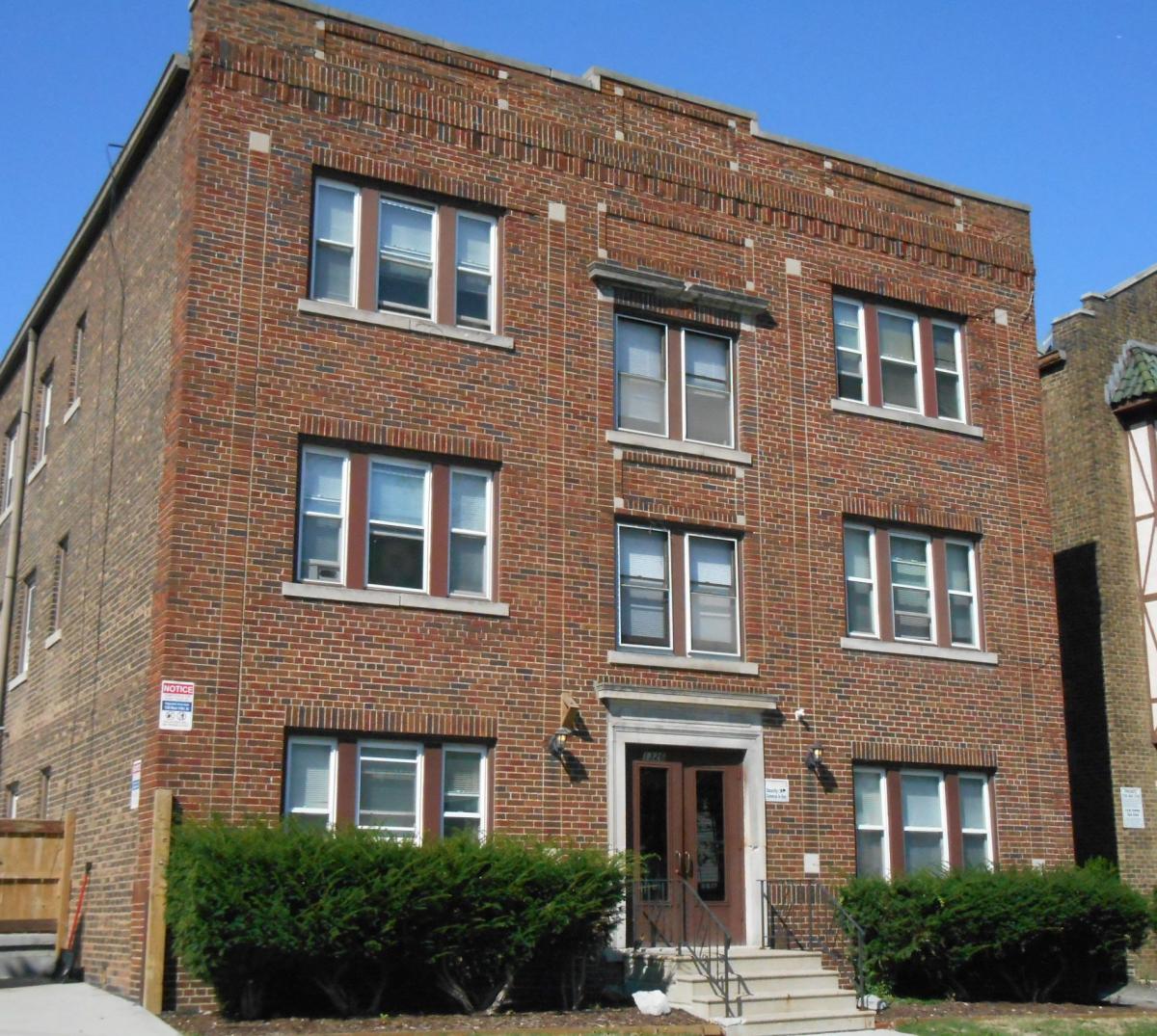 1326 W 116