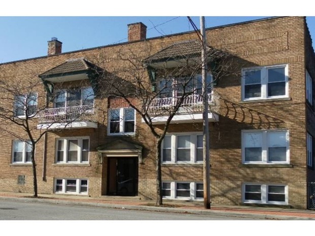 1670 Woodward